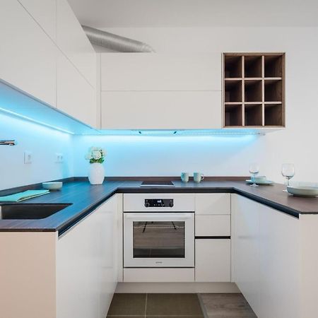 Comfort Court Apartment - Free Parking, Balcony 부다페스트 외부 사진